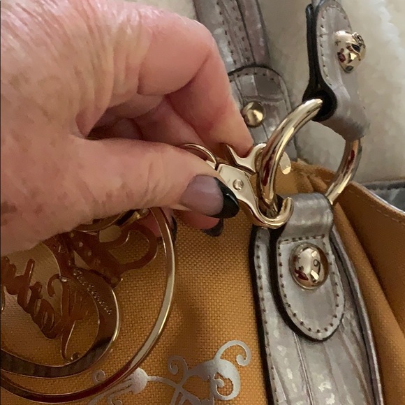 Kathy Van Zeeland Handbag - Picture 14 of 16